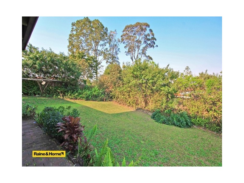 8 Garie Street, Wishart QLD 4122