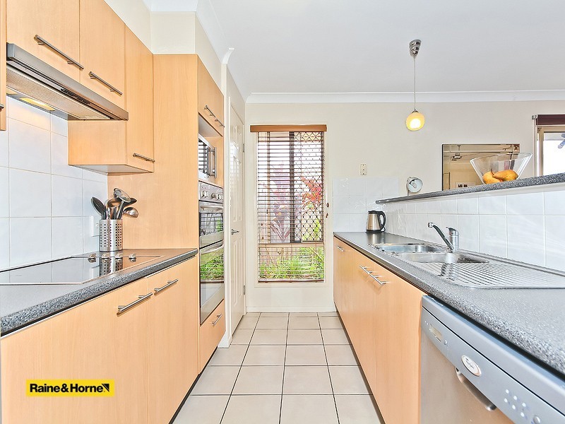 18 Winifred Street, Kuraby QLD 4112