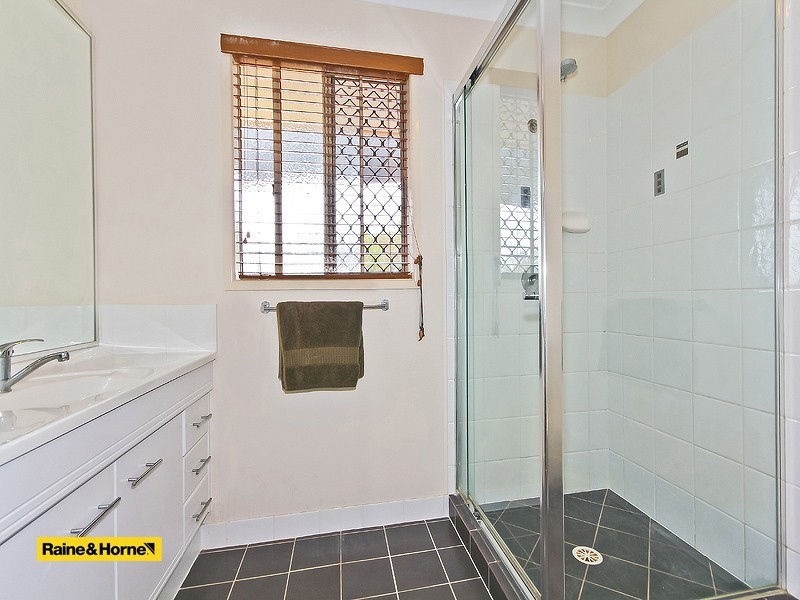 18 Winifred Street, Kuraby QLD 4112