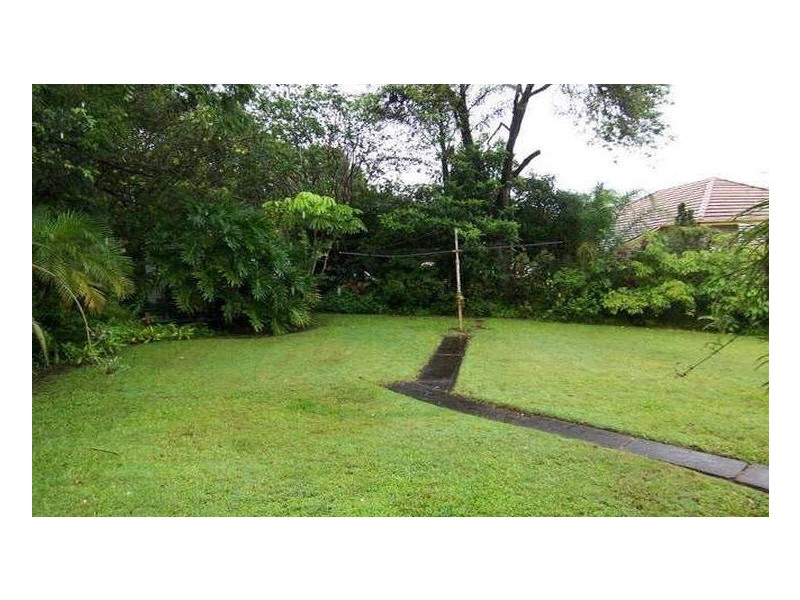 5 Clausen St, Mount Gravatt East QLD 4122