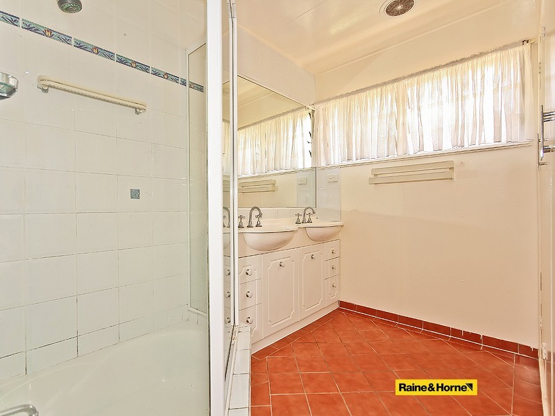 Mount Gravatt East QLD 4122