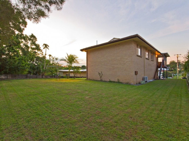 Holland Park QLD 4121