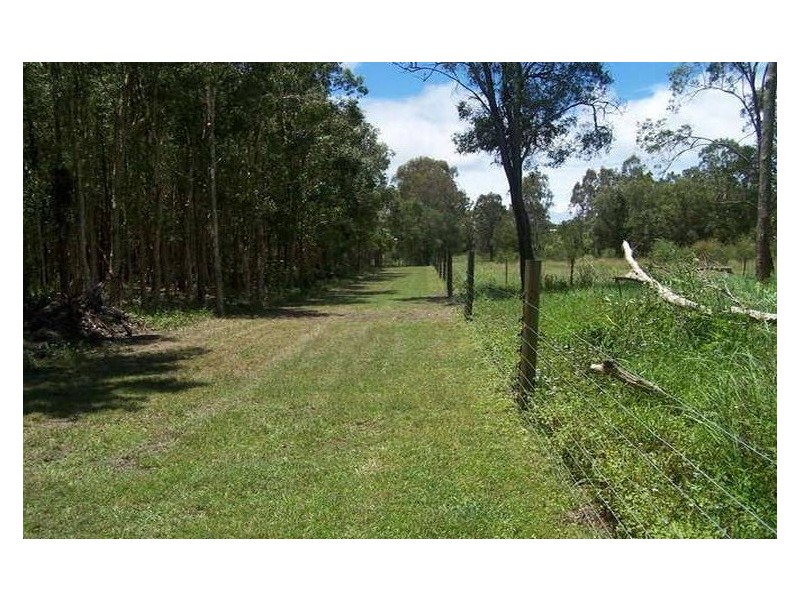 52 Heinemann Road, Redland Bay QLD 4165