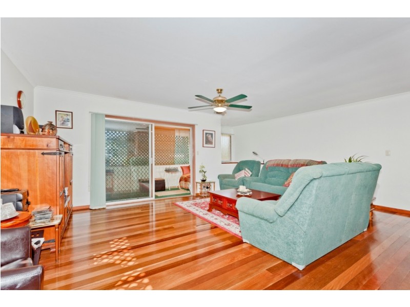 35 Amsterdam Street, Wishart QLD 4122