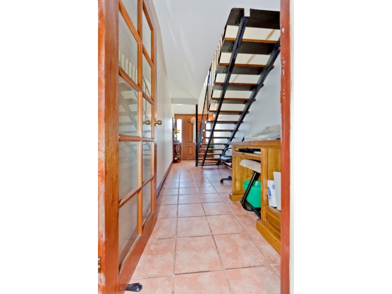 35 Amsterdam Street, Wishart QLD 4122