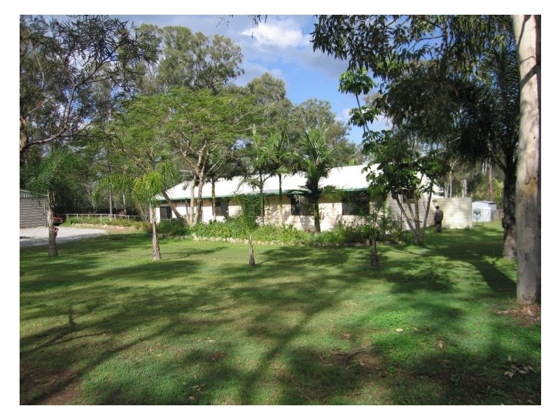 600 Middle Rd, Greenbank QLD 4124