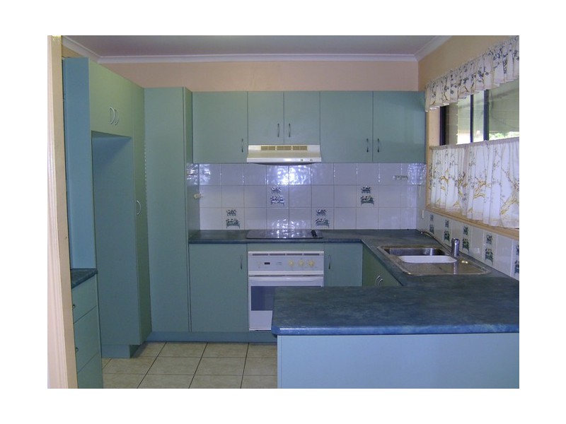 26 Wenlock Cresc, Springwood QLD 4127