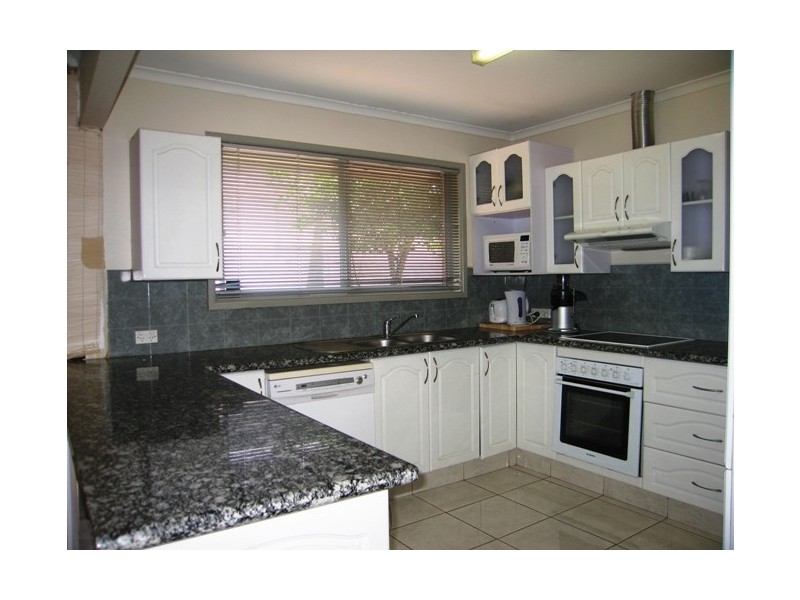 8 Albyn Road, Sunnybank QLD 4109