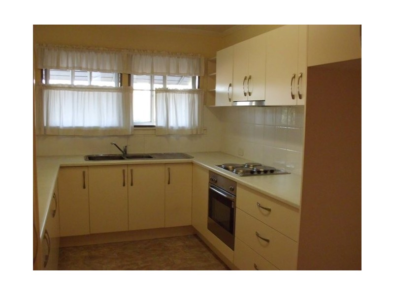 2 Hinton Street, Runcorn QLD 4113