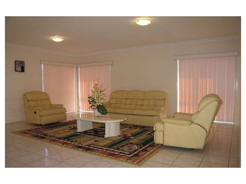 7 Carlisle Place, Parkinson QLD 4115
