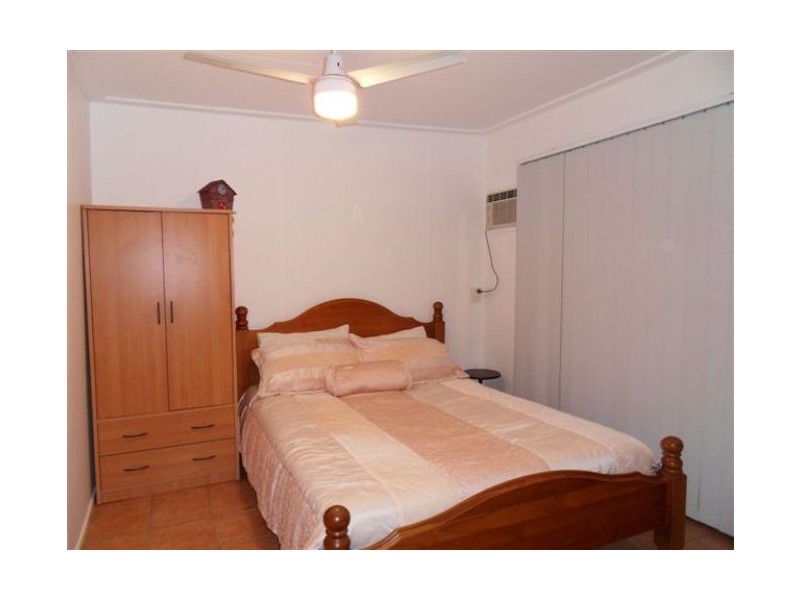 70 Falkland Street West, Heathwood QLD 4110