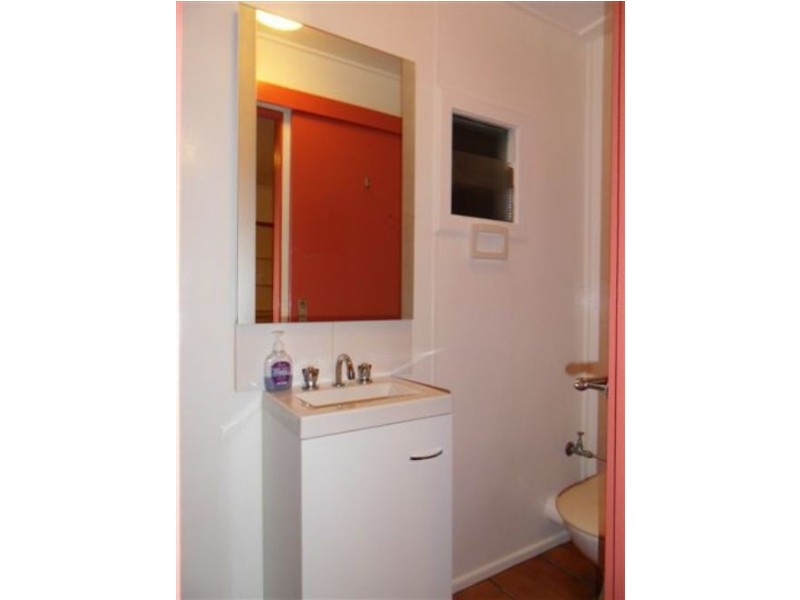 70 Falkland Street West, Heathwood QLD 4110