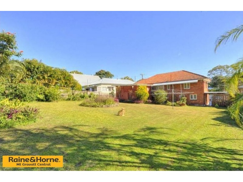 163,167 and169 Hawthorne  Road, Hawthorne QLD 4171