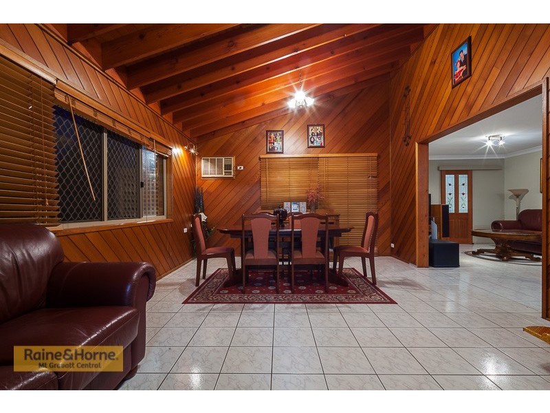 4 Camellia Place, Sunnybank Hills QLD 4109