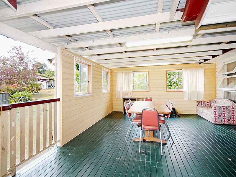 84 Wemvern Street, Upper Mount Gravatt QLD 4122