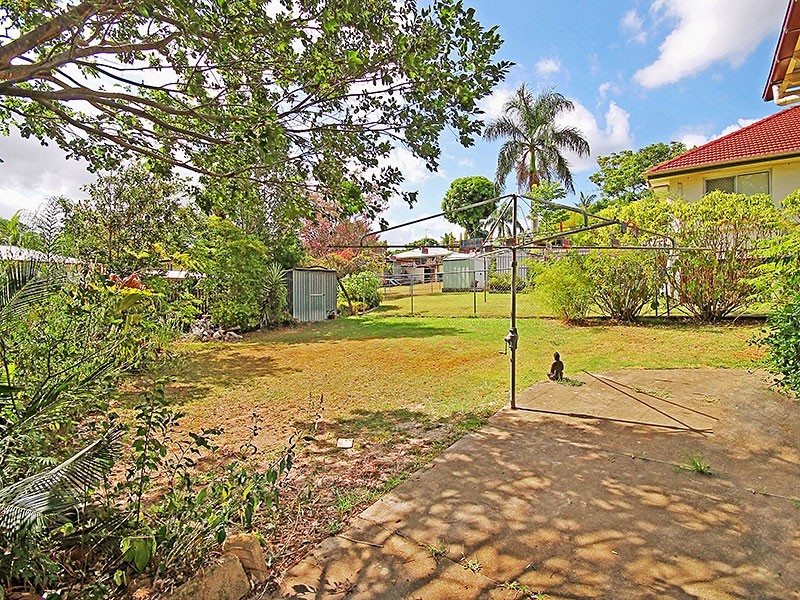 84 Wemvern Street, Upper Mount Gravatt QLD 4122