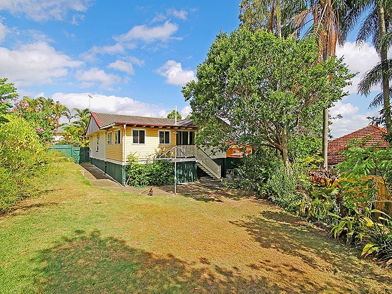 84 Wemvern Street, Upper Mount Gravatt QLD 4122