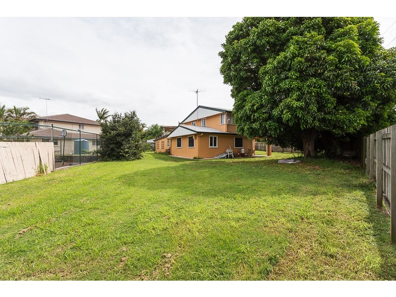 2 Chester Rd, Eight Mile Plains QLD 4113