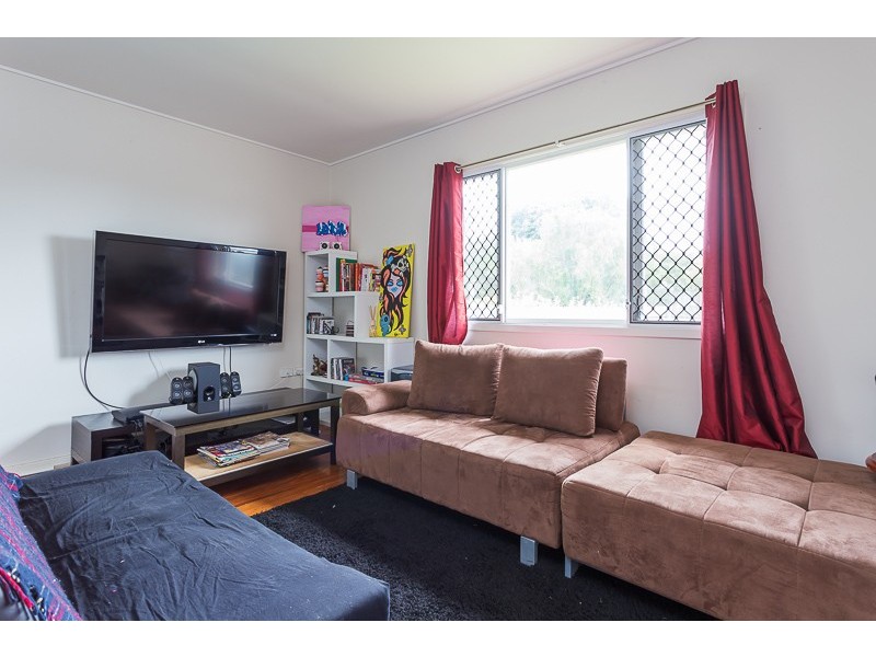 2 Chester Rd, Eight Mile Plains QLD 4113