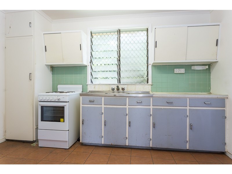 2 Chester Rd, Eight Mile Plains QLD 4113