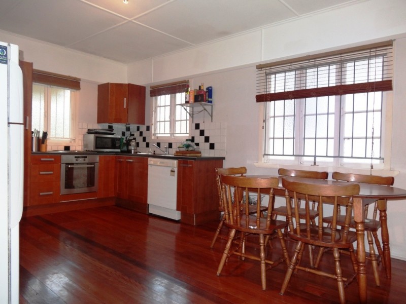 96 Creek Road, Mount Gravatt East QLD 4122