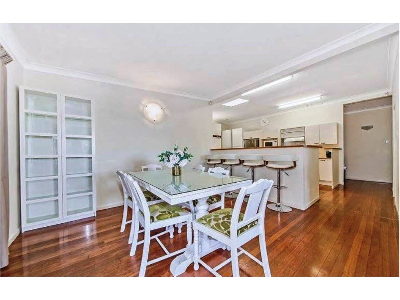 102 Mountain Street, Mount Gravatt QLD 4122