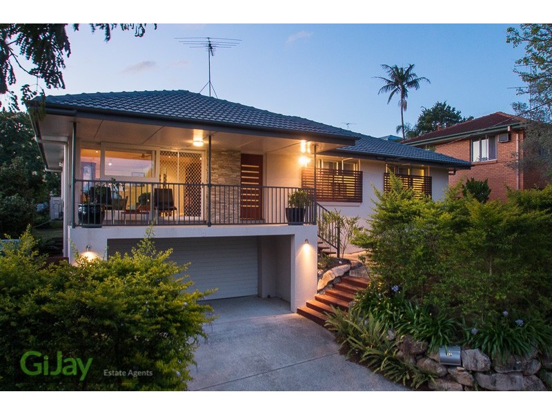 12 Cresthaven Drive, Mansfield QLD 4122