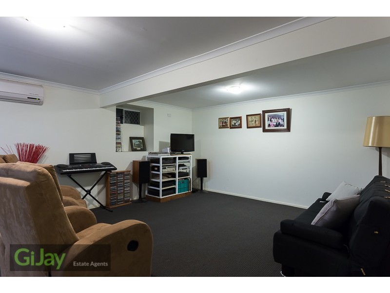 12 Cresthaven Drive, Mansfield QLD 4122