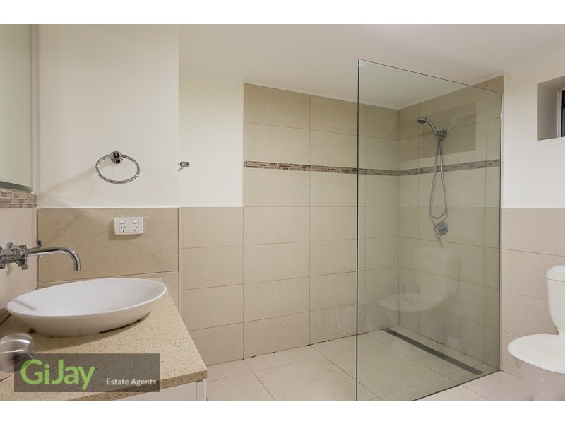 12 Cresthaven Drive, Mansfield QLD 4122