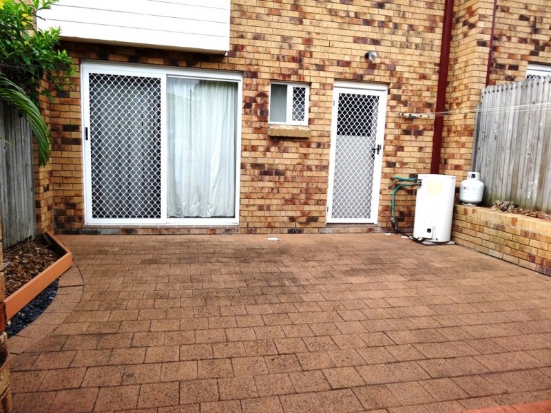 2/68 Springwood Rd, Rochedale South QLD 4123