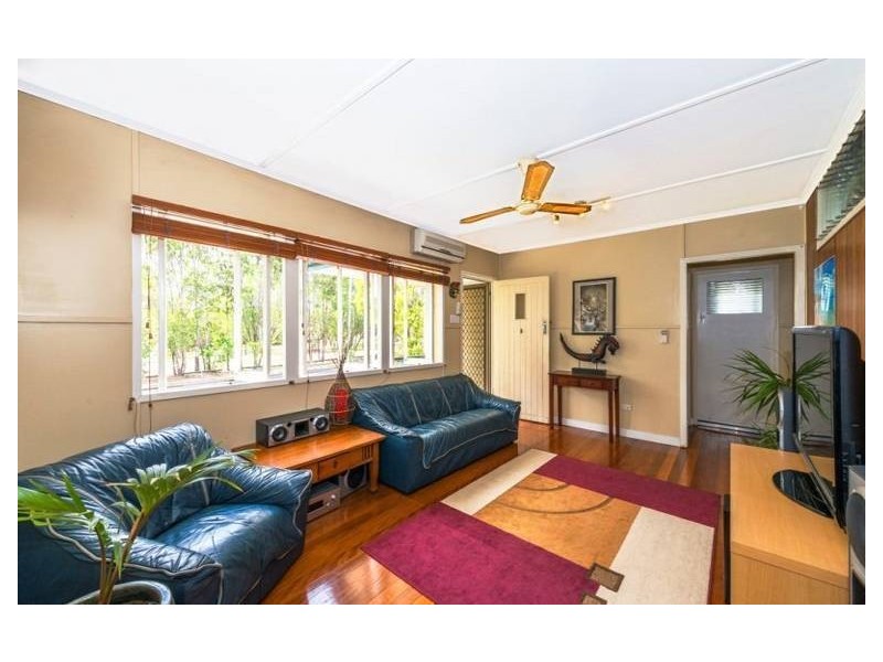 182 Sterculia Avenue, Holland Park West QLD 4121