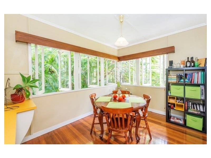 182 Sterculia Avenue, Holland Park West QLD 4121