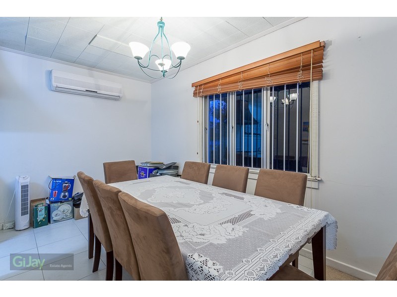 42 Wemvern Street, Upper Mount Gravatt QLD 4122