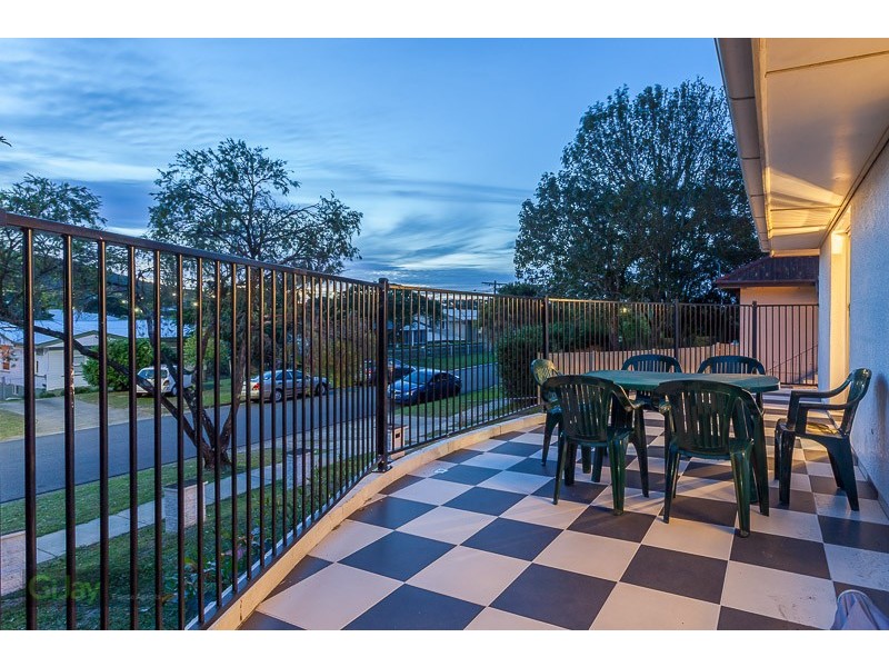42 Wemvern Street, Upper Mount Gravatt QLD 4122