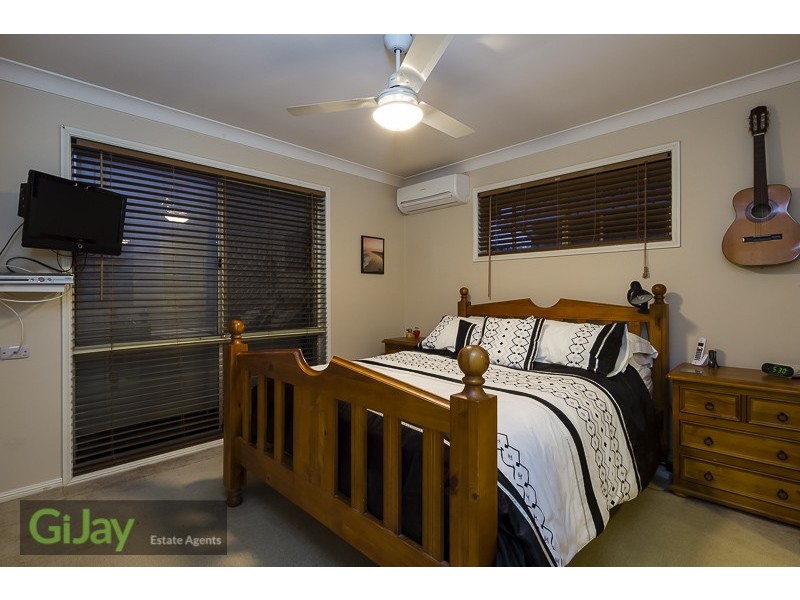 19 Madau Street, Mansfield QLD 4122