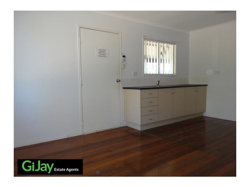 484 Loganlea Rd, Slacks Creek QLD 4127