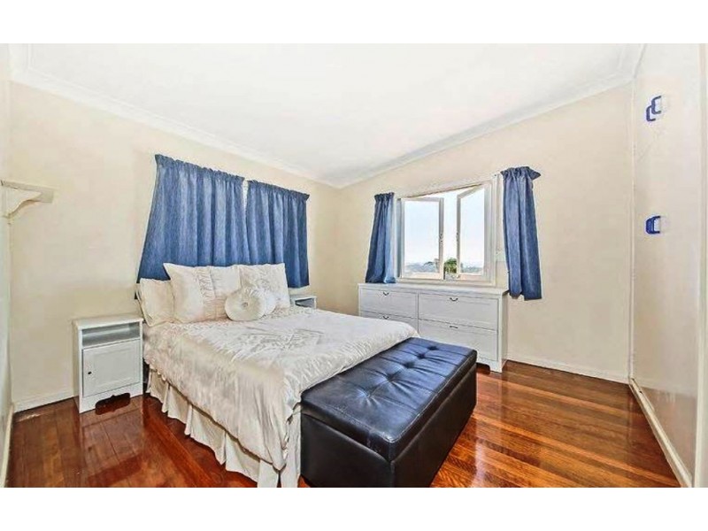 102 Mountain St, Mount Gravatt QLD 4122