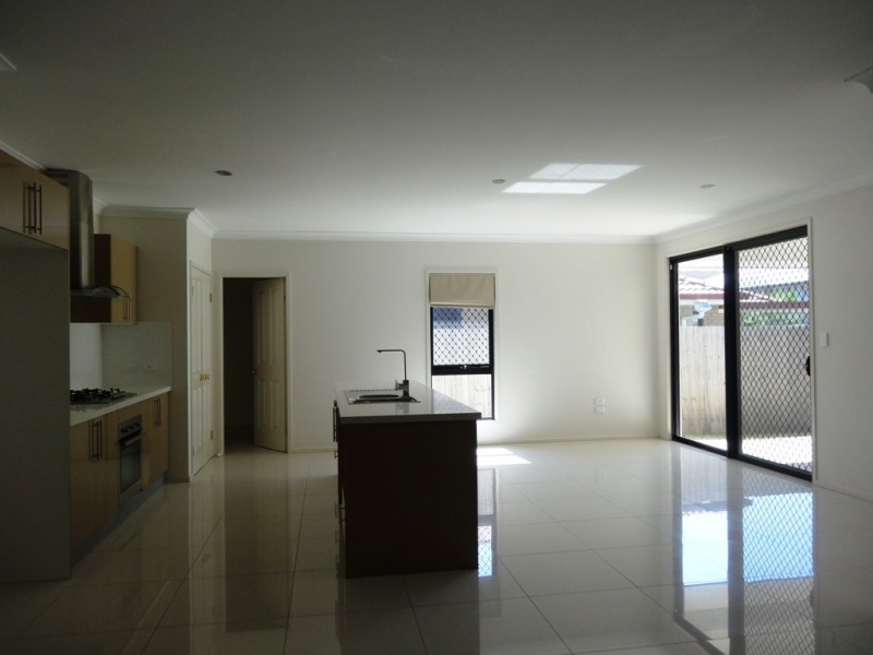 29 Orangetip Crescent, Calamvale QLD 4116