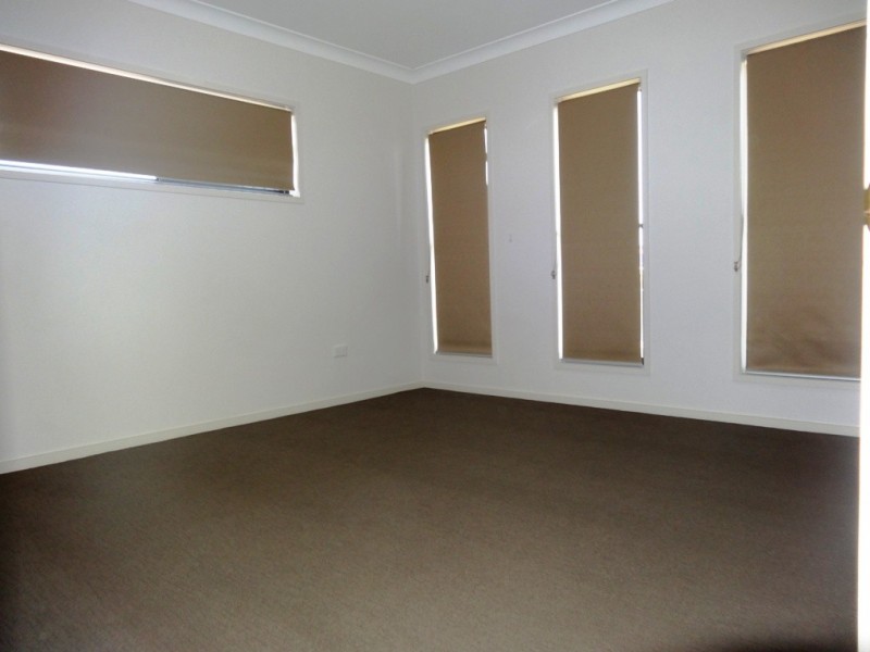 29 Orangetip Crescent, Calamvale QLD 4116
