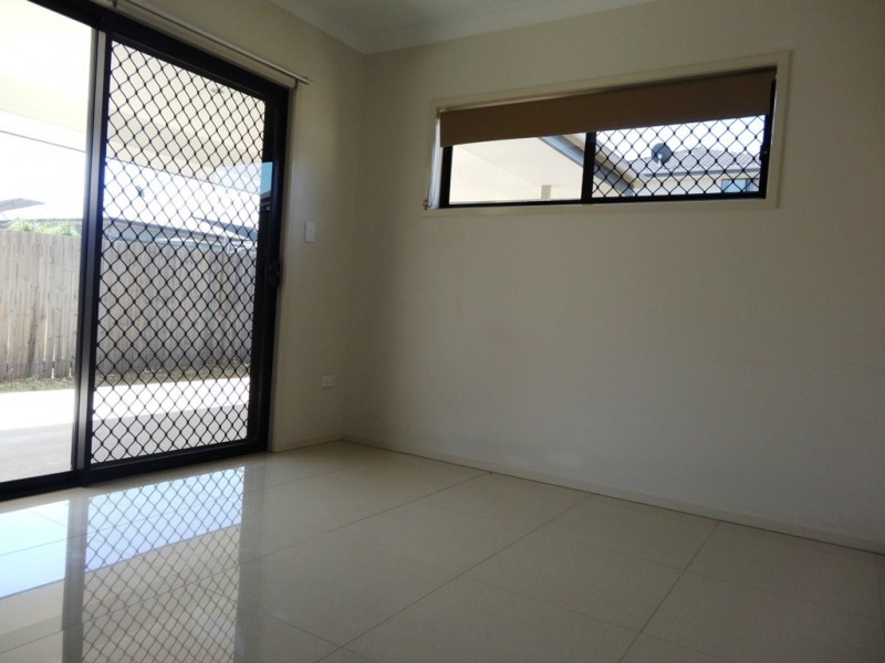 29 Orangetip Crescent, Calamvale QLD 4116
