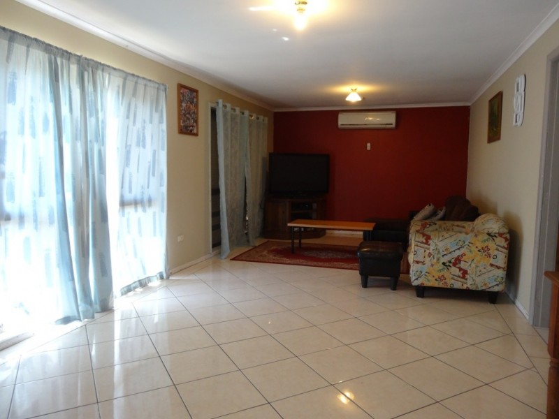 10 waller Rd, Browns Plains QLD 4118