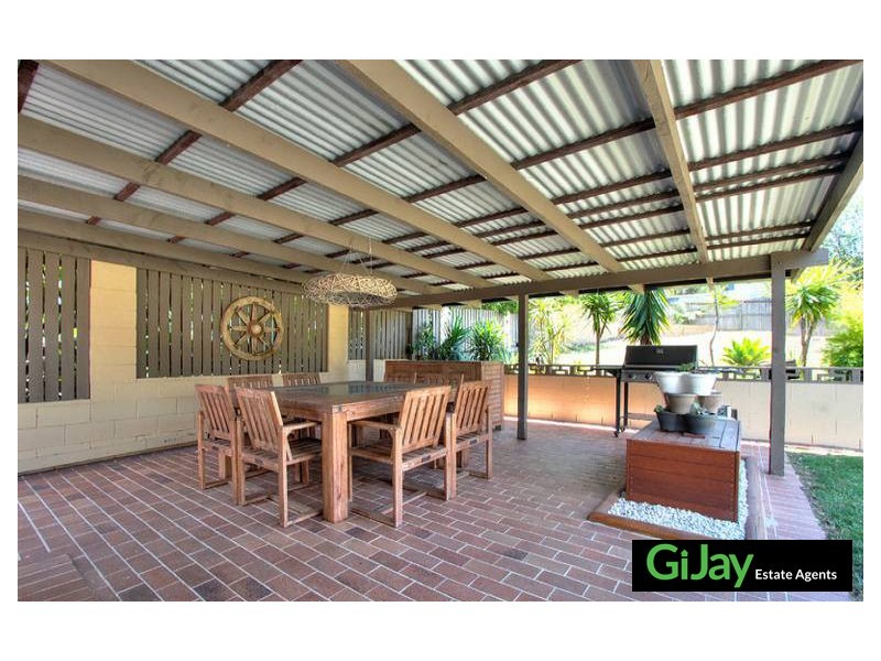 29 Lisbeth St, Springwood QLD 4127