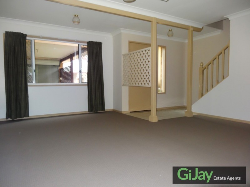 2/68 Springwood Rd, Rochedale South QLD 4123