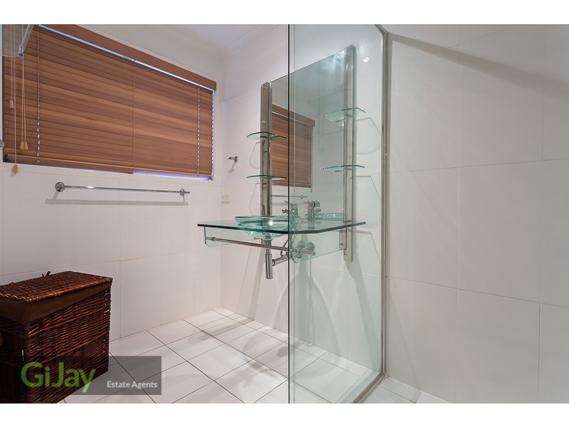 4 Pandanus St, Sunnybank QLD 4109