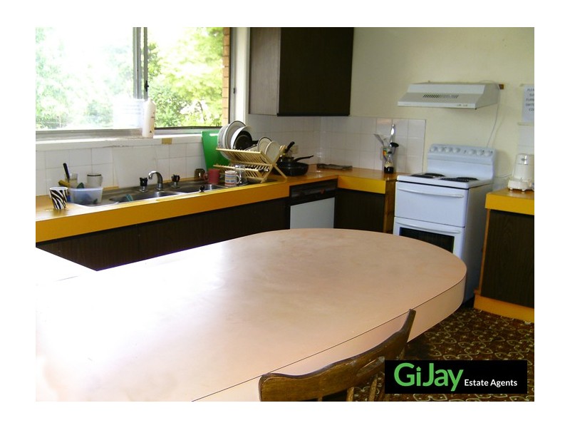 27 Fleetwood St, Macgregor QLD 4109