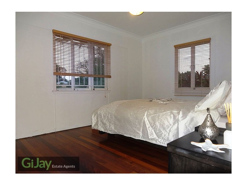 10 Perkins Street, Upper Mount Gravatt QLD 4122