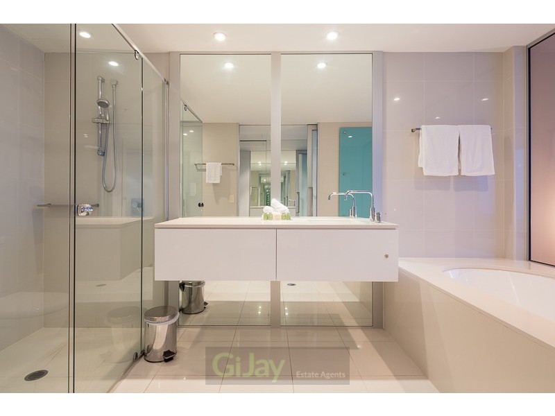 “Q1″ 4704/9 Hamilton Avenue, Surfers Paradise QLD 4217