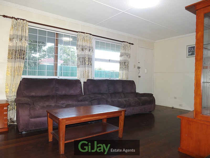 3 Burgess St, Salisbury QLD 4107