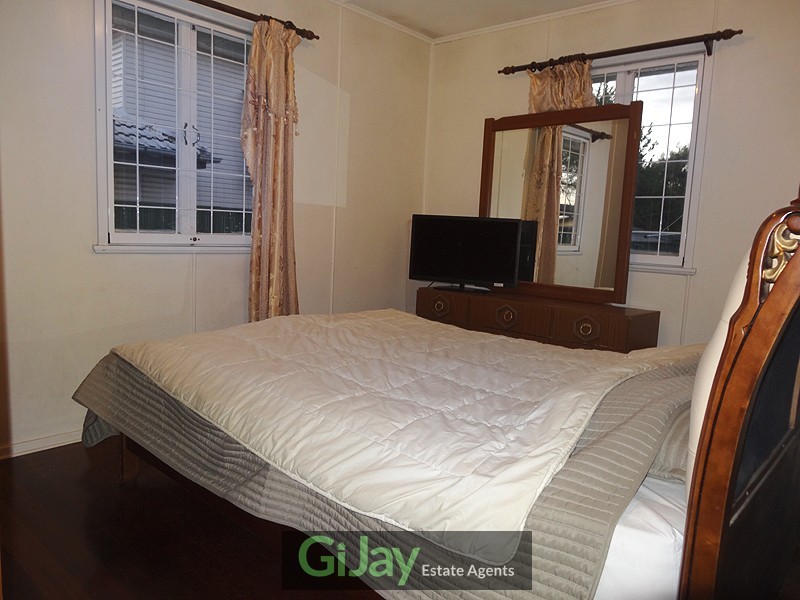 3 Burgess St, Salisbury QLD 4107