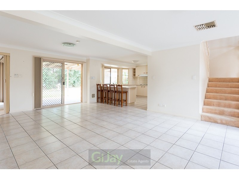 22 Manmarra Cres, Eight Mile Plains QLD 4113